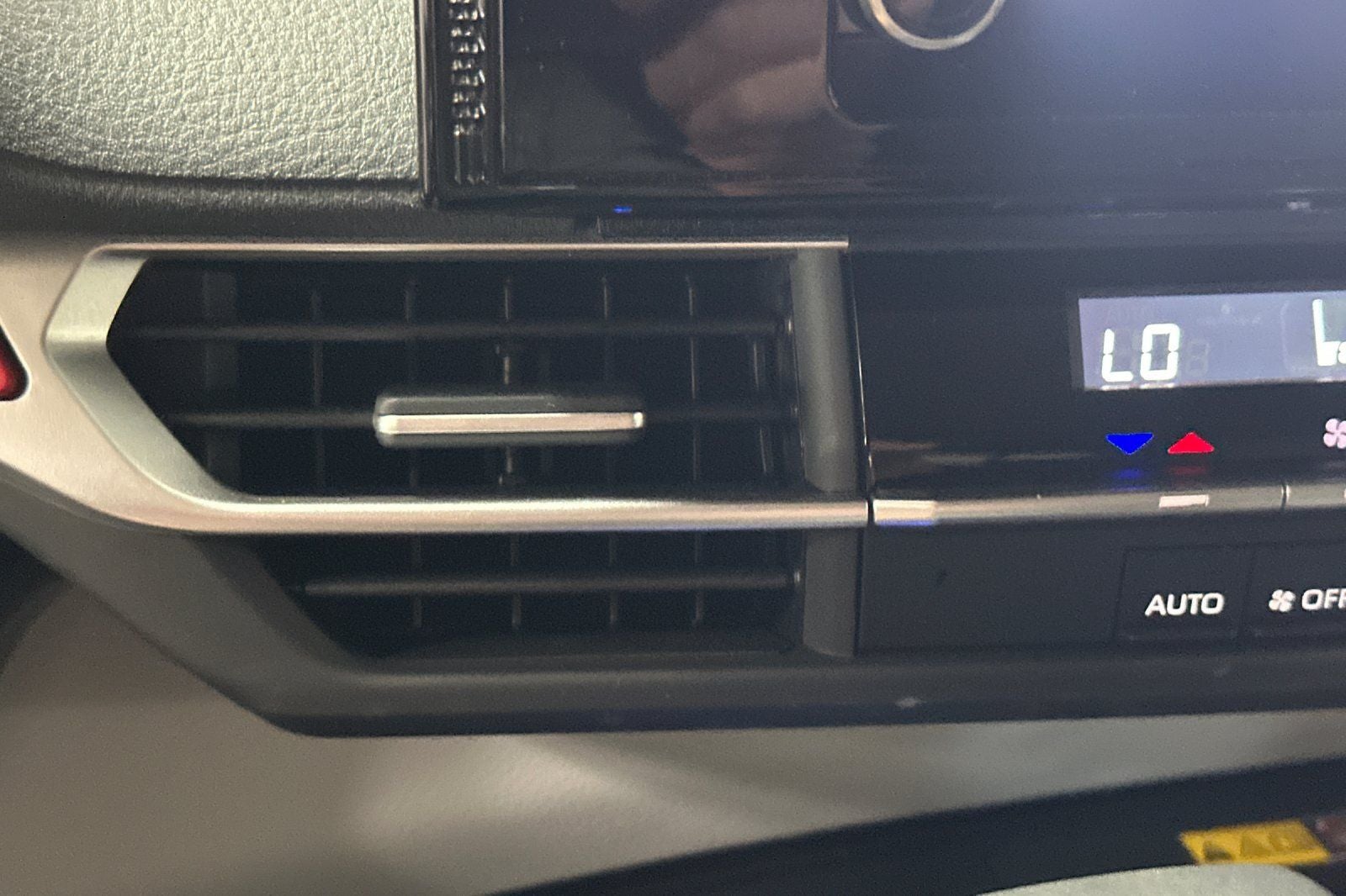2026 Toyota Sienna LE 8 Passenger