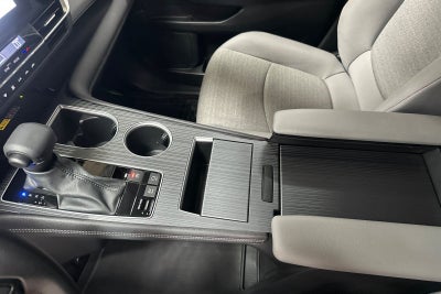 2026 Toyota Sienna LE 8 Passenger