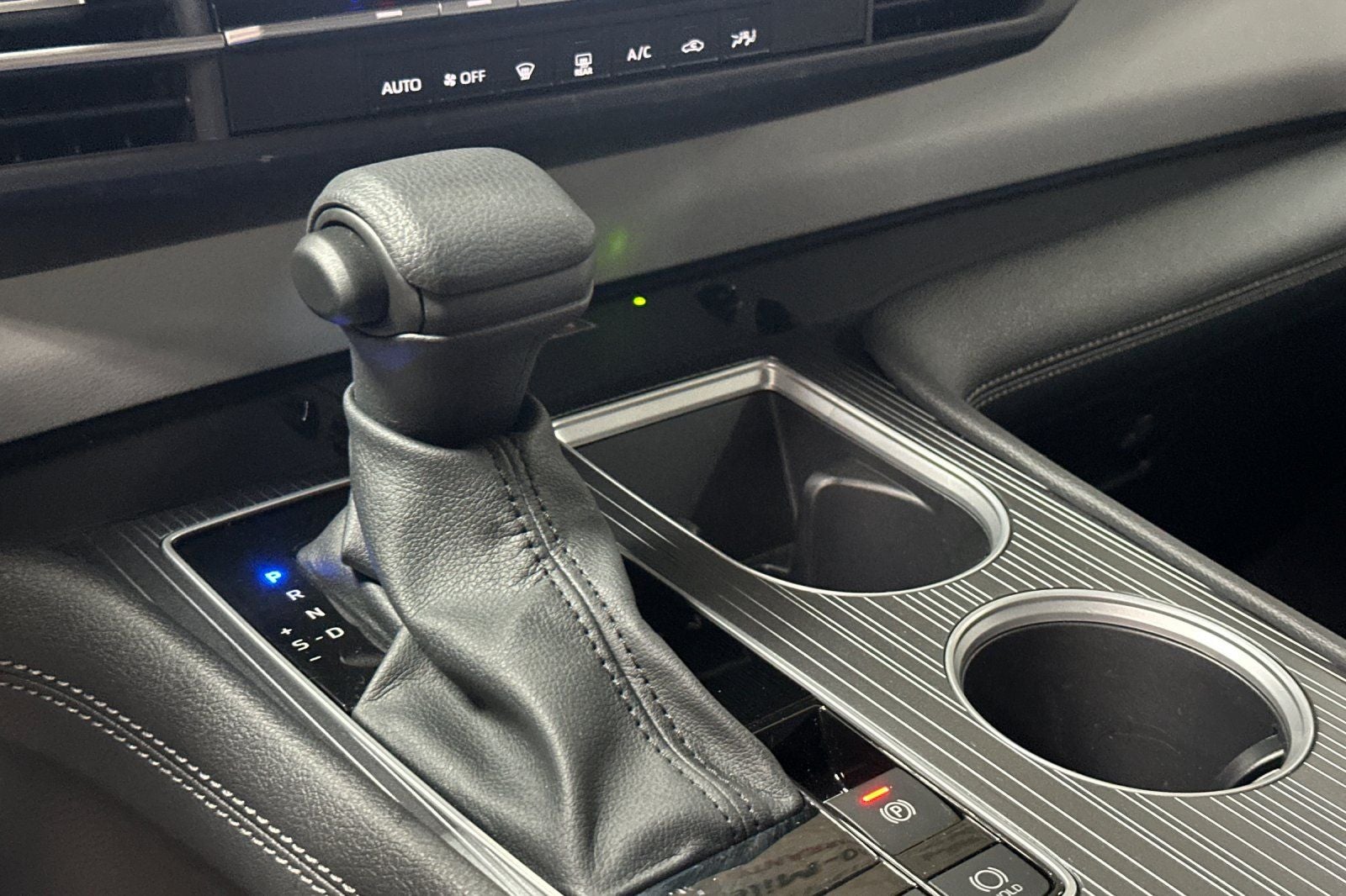 2026 Toyota Sienna LE 8 Passenger