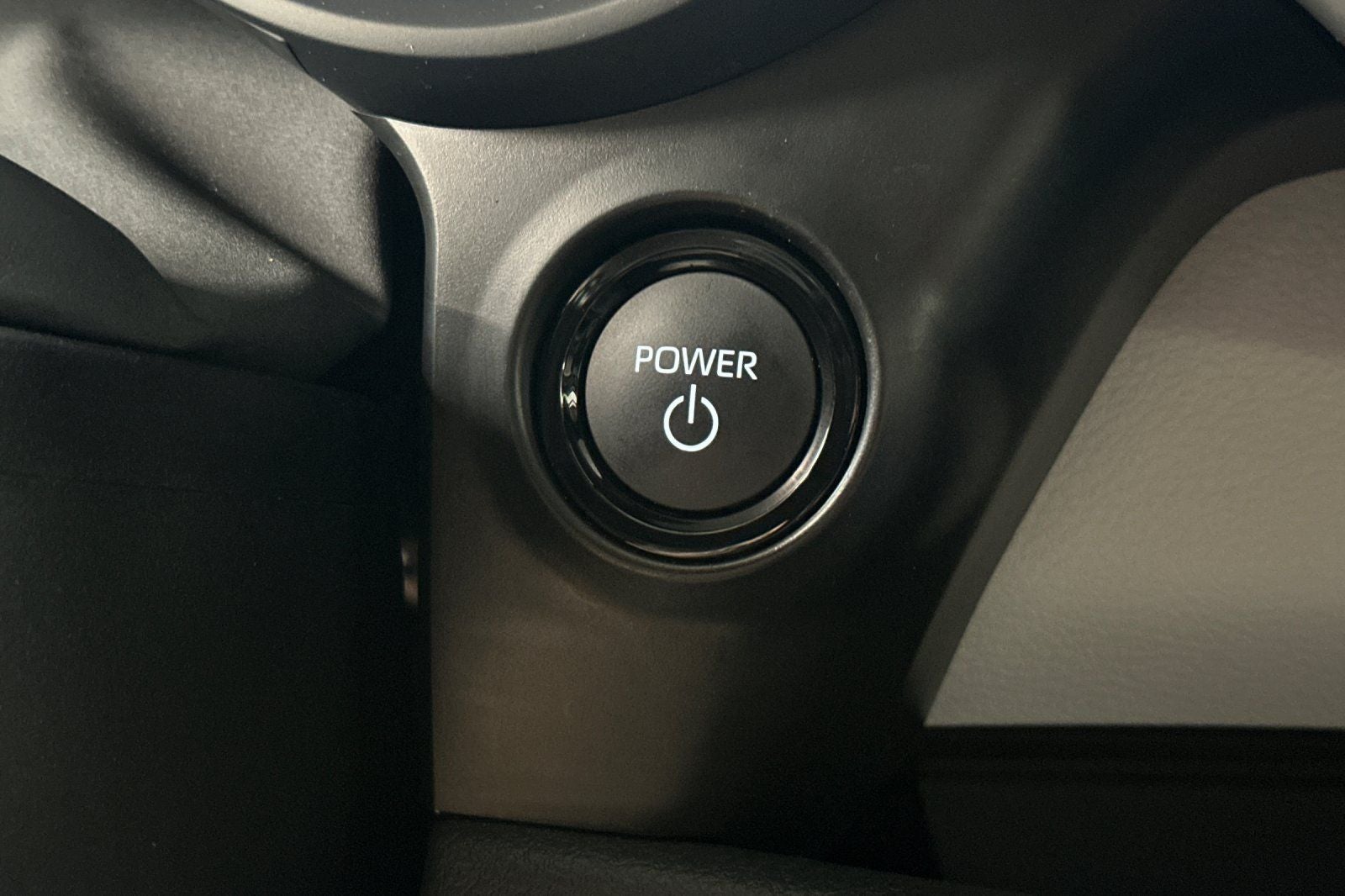 2026 Toyota Sienna LE 8 Passenger
