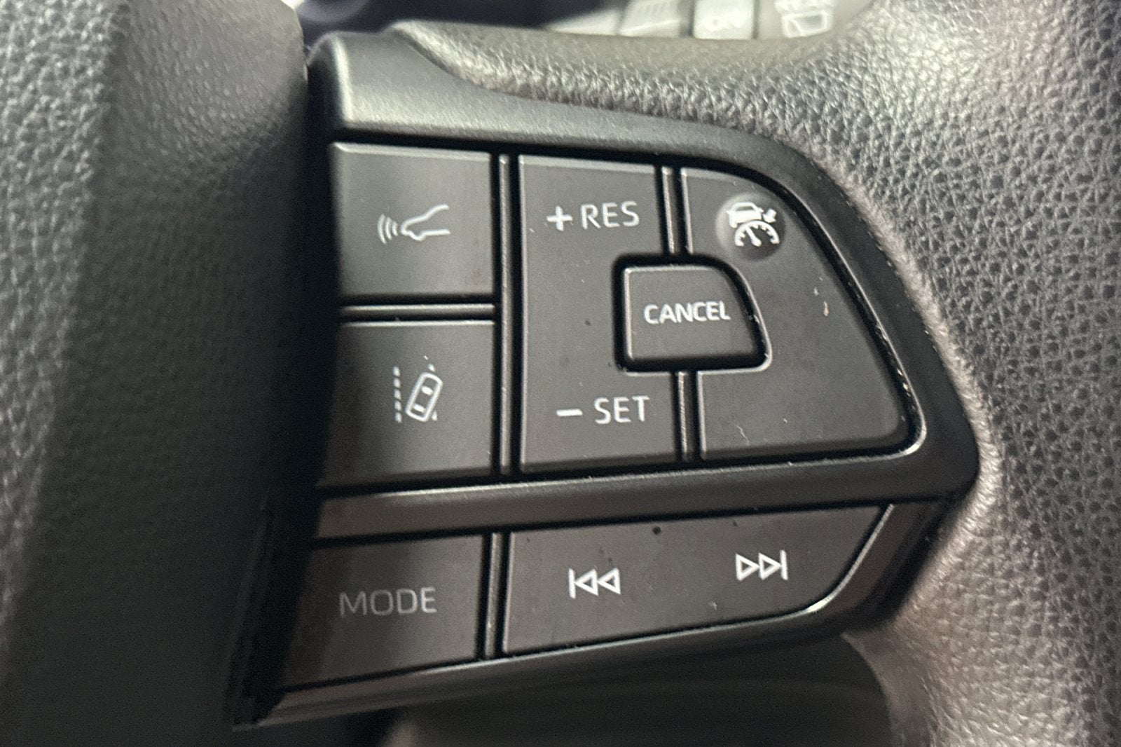 2026 Toyota Sienna LE 8 Passenger
