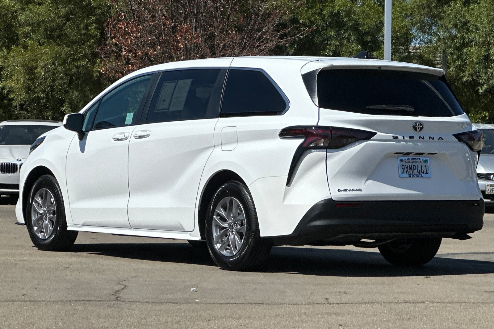 2026 Toyota Sienna LE 8 Passenger