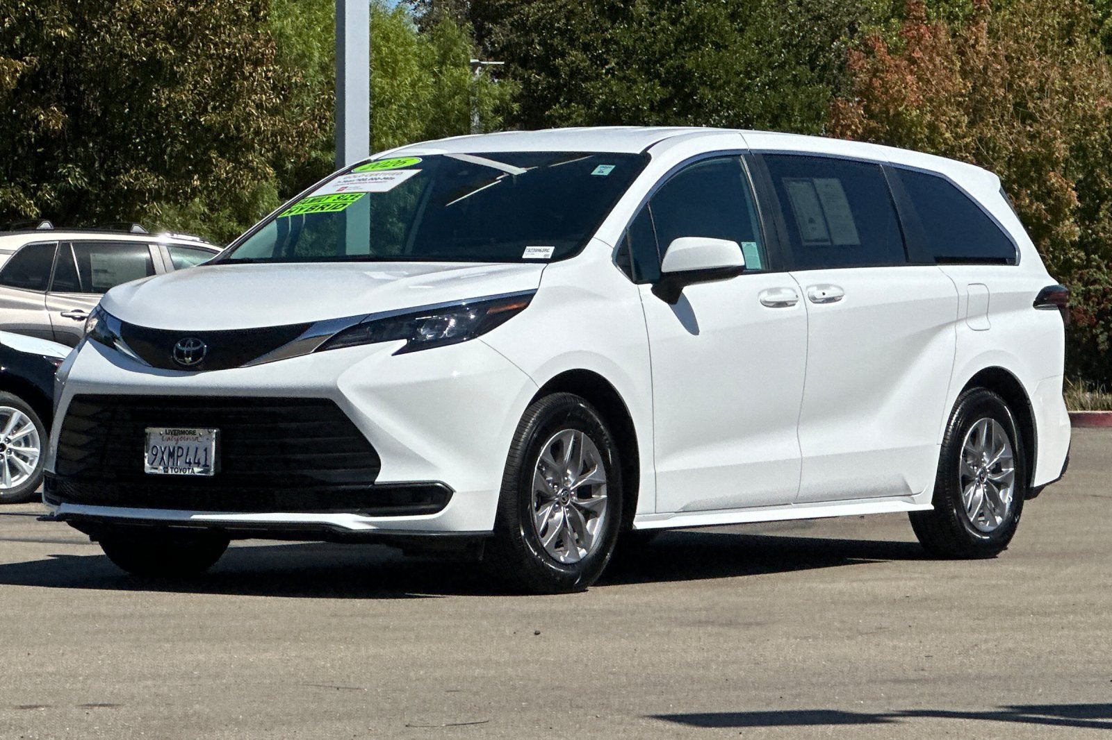 2026 Toyota Sienna LE 8 Passenger