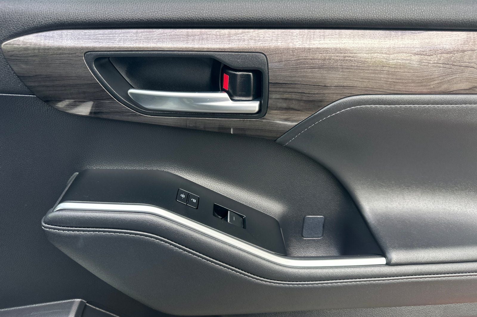 2026 Toyota Highlander Hybrid Limited