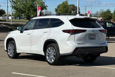 2026 Toyota Highlander Hybrid Limited