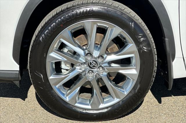 2026 Toyota Highlander Hybrid Limited