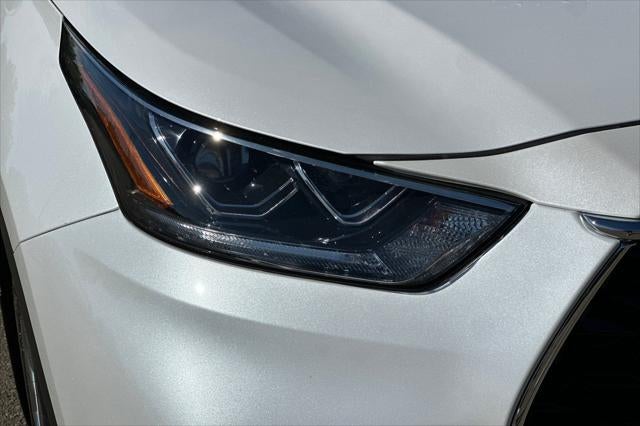 2026 Toyota Highlander Hybrid Limited