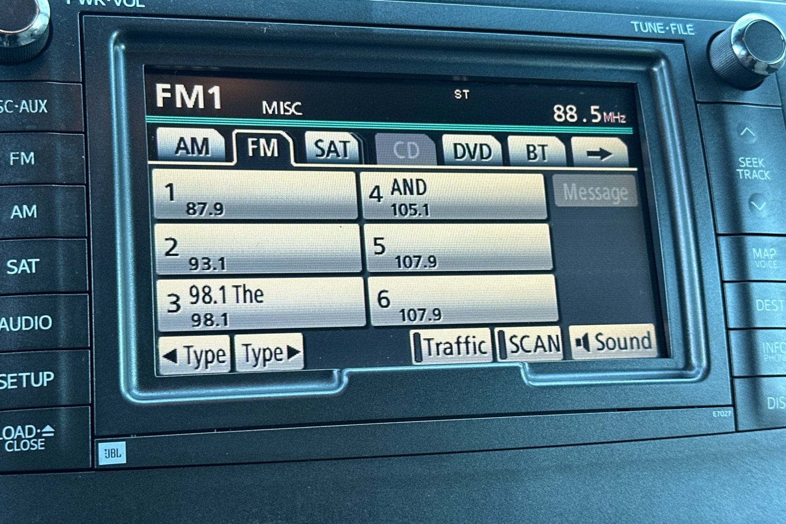 2013 Toyota Sienna XLE 8 Passenger