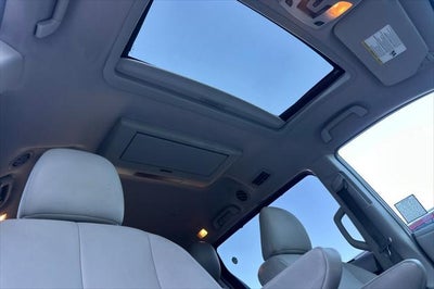 2013 Toyota Sienna XLE 8 Passenger
