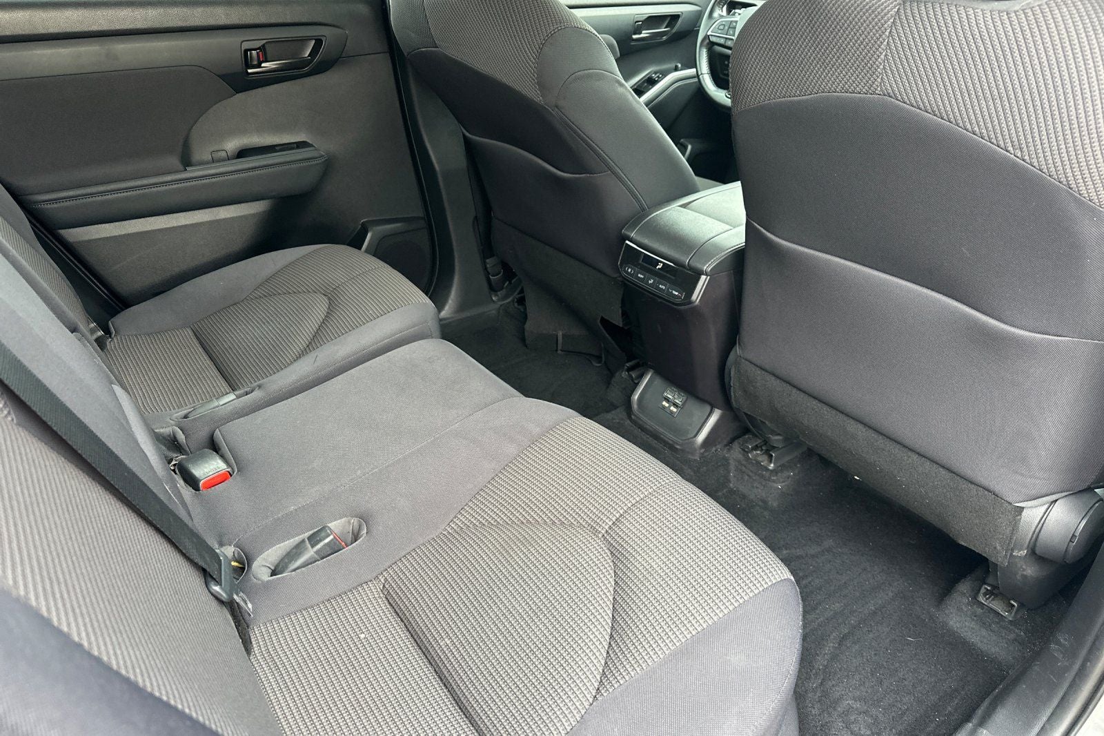 2021 Toyota Highlander Hybrid LE