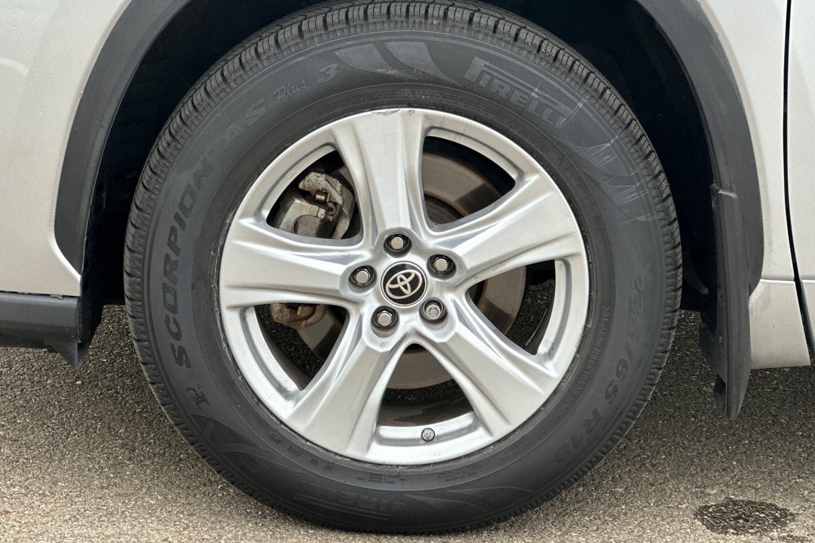 2021 Toyota Highlander Hybrid LE