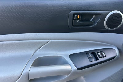 2012 Toyota Tacoma PreRunner V6