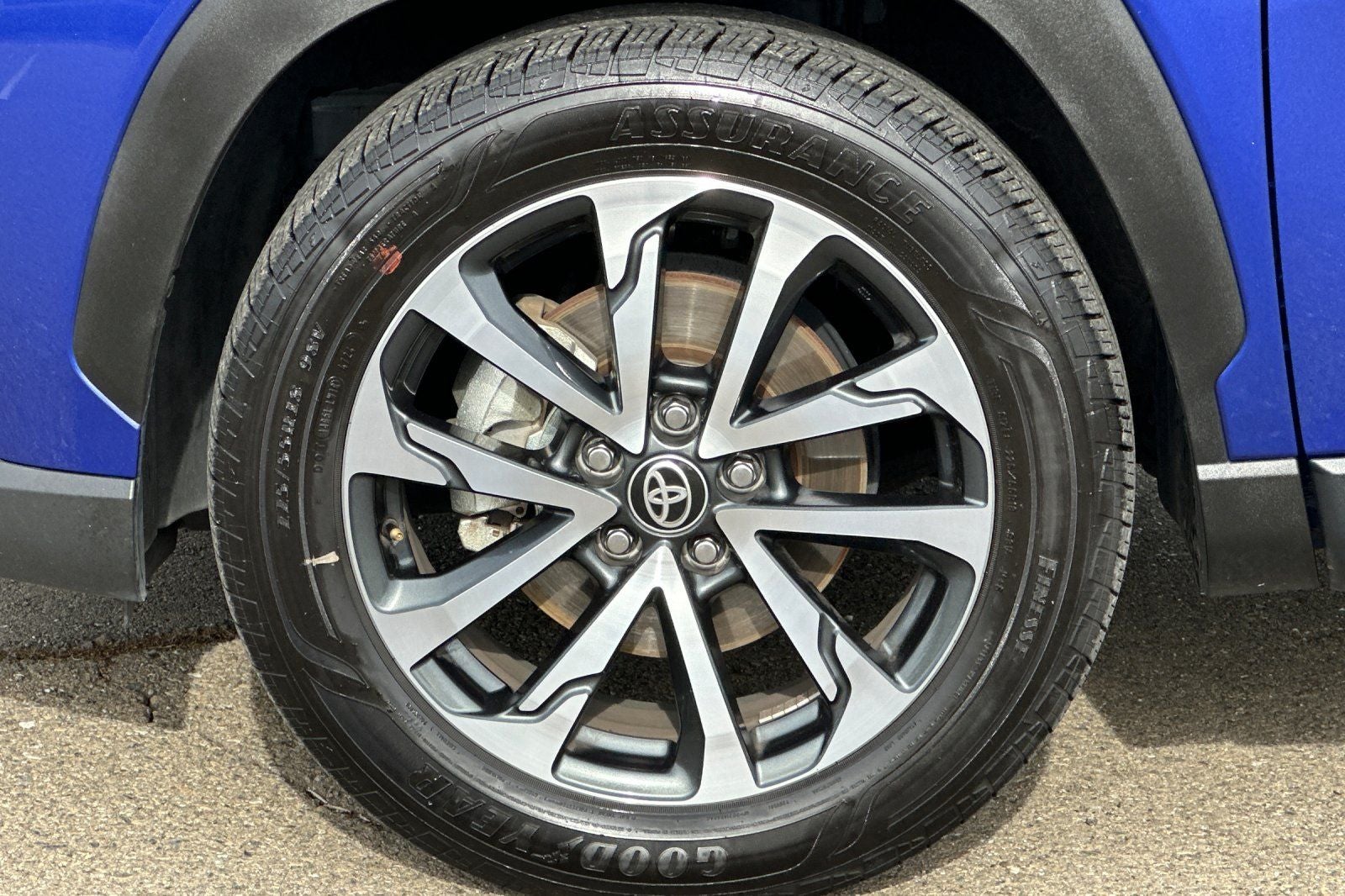 2025 Toyota Corolla Cross XLE