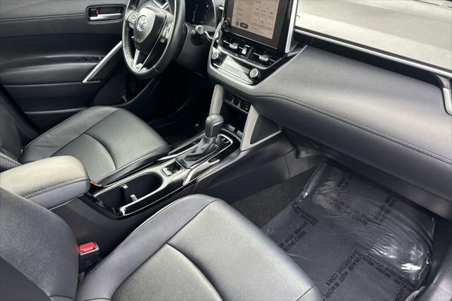 2025 Toyota Corolla Cross XLE