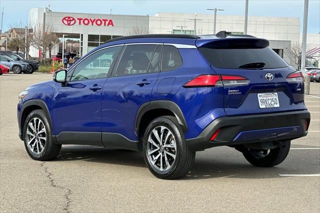 2025 Toyota Corolla Cross XLE