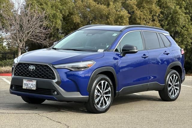 2025 Toyota Corolla Cross XLE