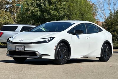 2026 Toyota Prius Plug-In Hybrid SE