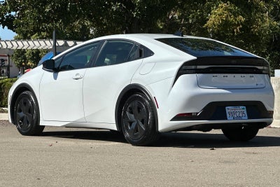 2026 Toyota Prius Plug-In Hybrid SE