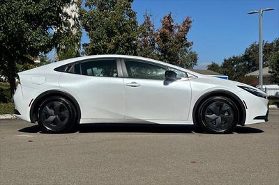 2026 Toyota Prius Plug-In Hybrid SE