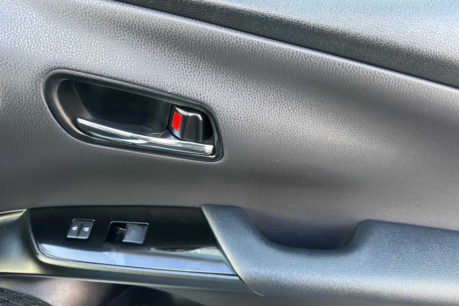 2022 Toyota Prius LE