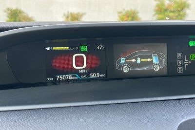 2022 Toyota Prius LE