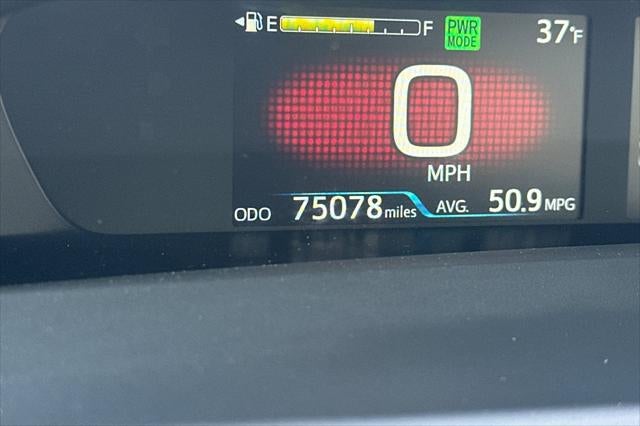 2022 Toyota Prius LE