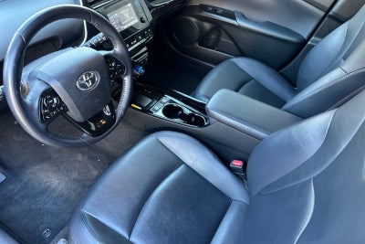 2019 Toyota Prius XLE