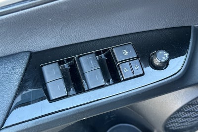 2019 Toyota Prius XLE