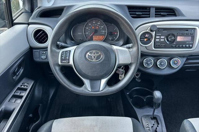 2013 Toyota Yaris LE