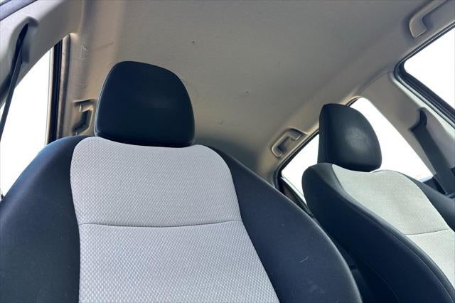 2013 Toyota Yaris LE