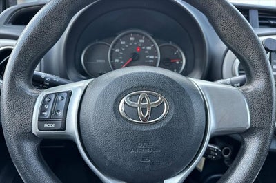 2013 Toyota Yaris LE