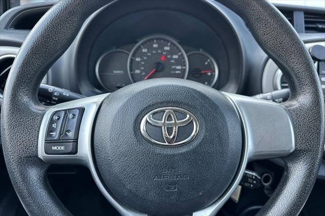 2013 Toyota Yaris LE