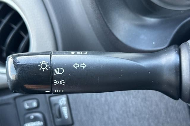 2013 Toyota Yaris LE