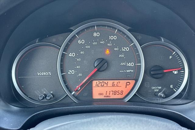 2013 Toyota Yaris LE