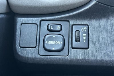 2013 Toyota Yaris LE