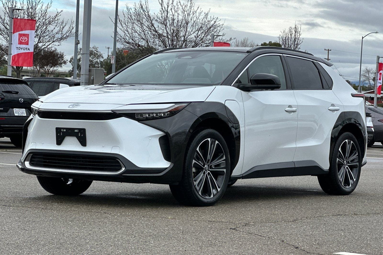 2023 Toyota bZ4X Limited