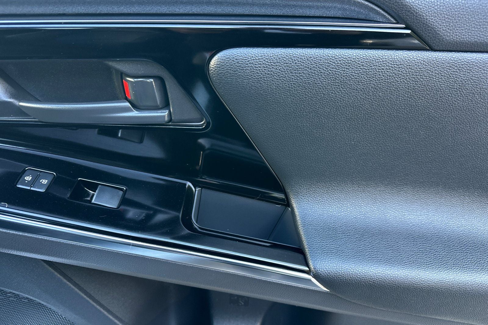 2023 Toyota bZ4X Limited