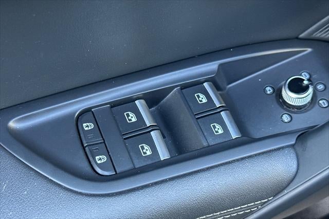 2024 Audi Q5 45 S line Premium quattro