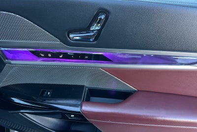 2025 BMW 7 Series 740i