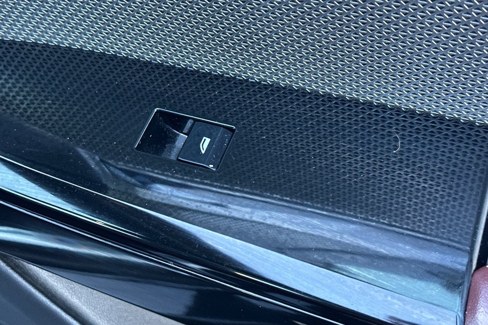 2025 BMW 7 Series 740i