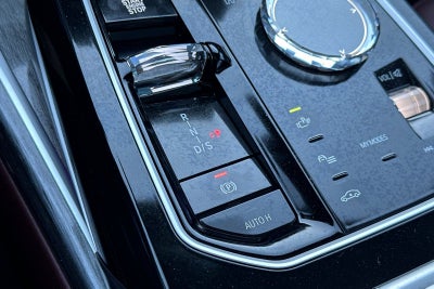 2025 BMW 7 Series 740i