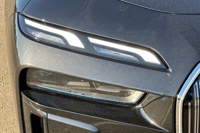 2025 BMW 7 Series 740i