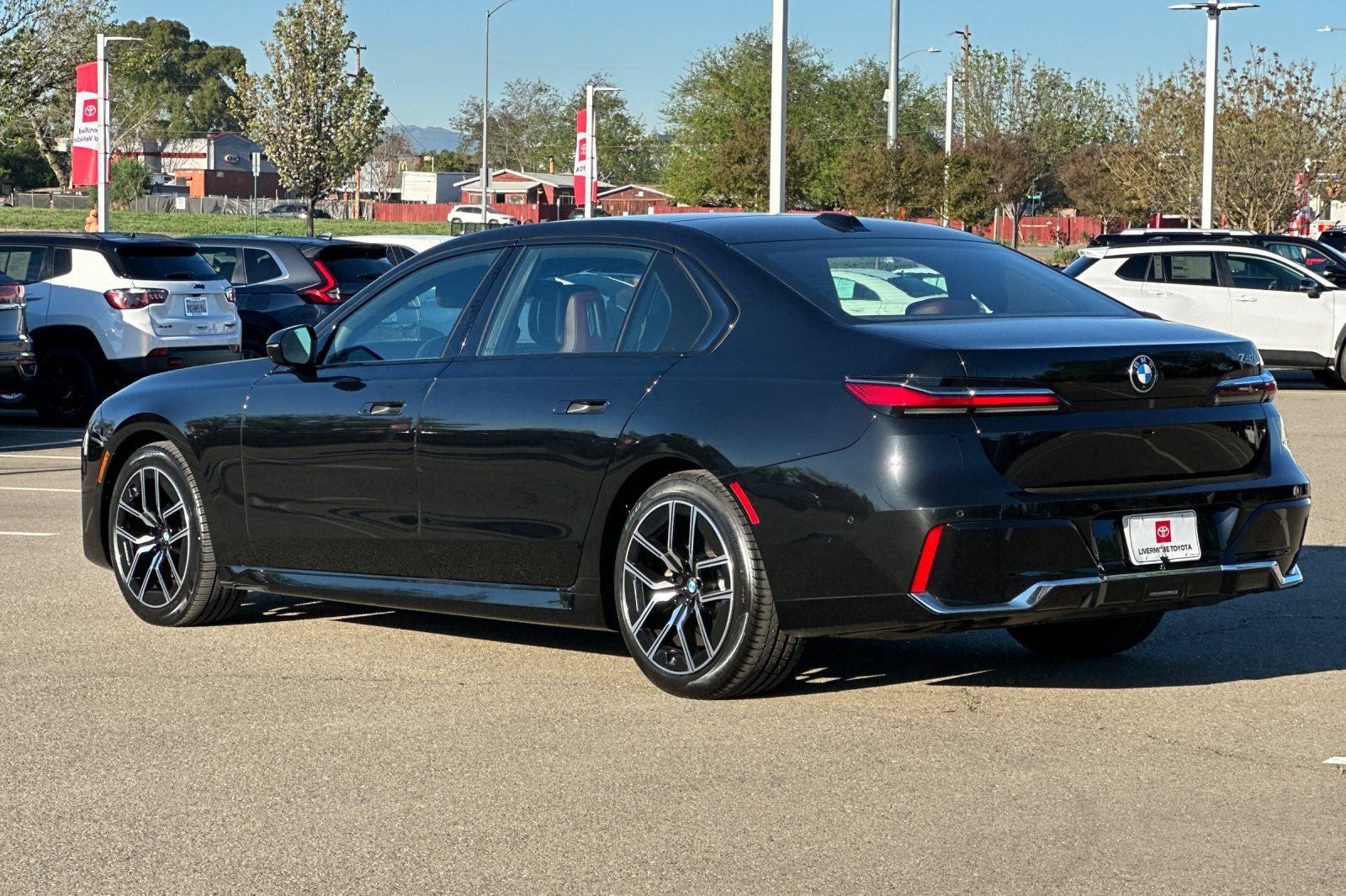 2025 BMW 7 Series 740i