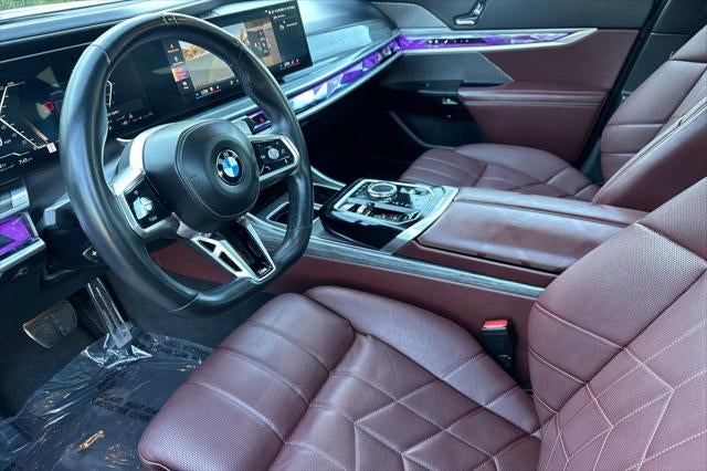 2025 BMW 7 Series 740i