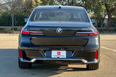 2025 BMW 7 Series 740i