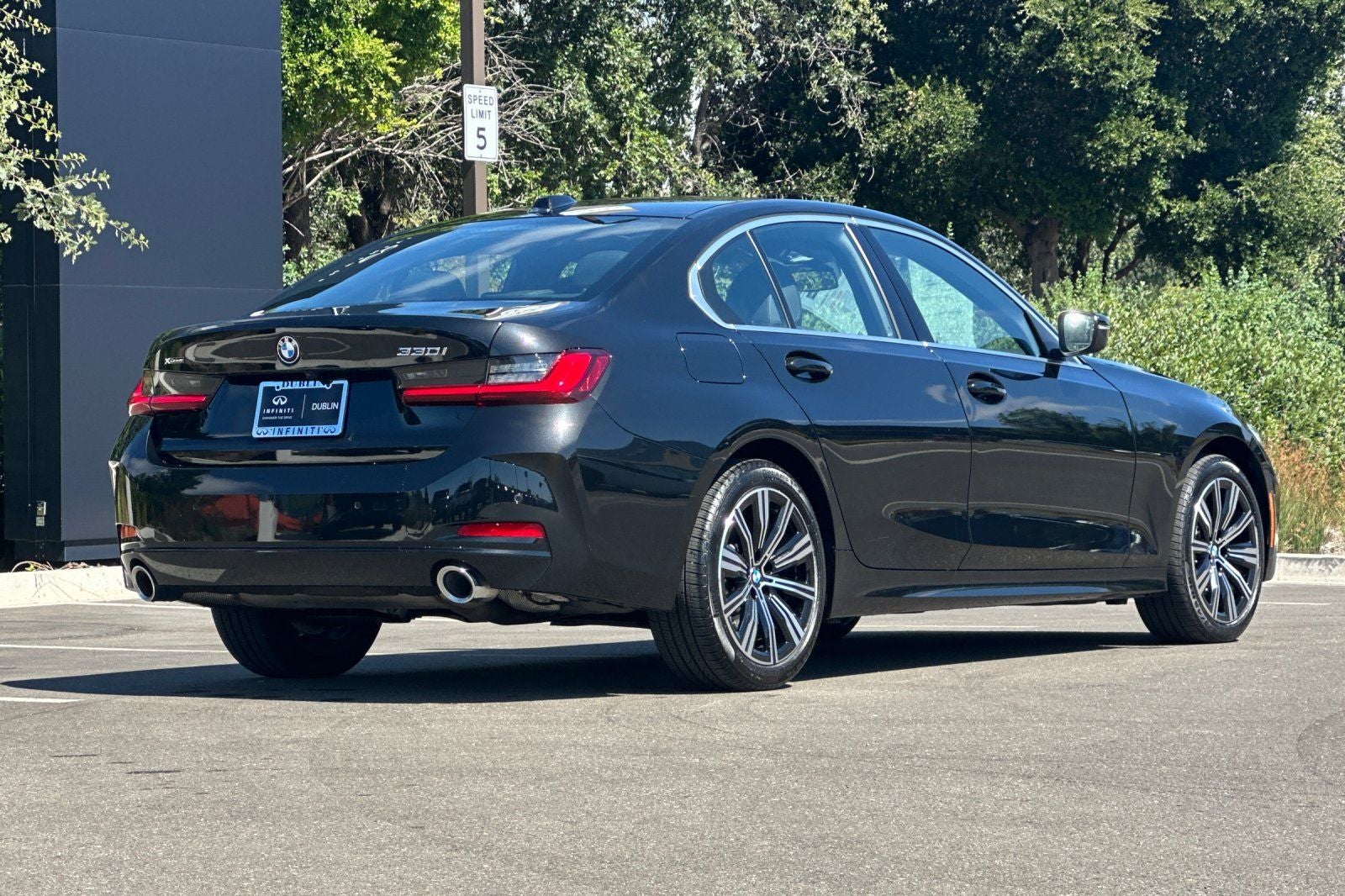 2025 BMW 3 Series 330i xDrive