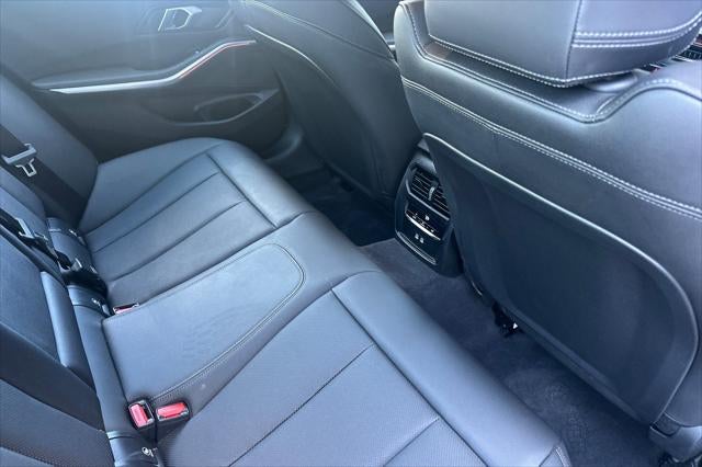 2025 BMW 3 Series 330i xDrive