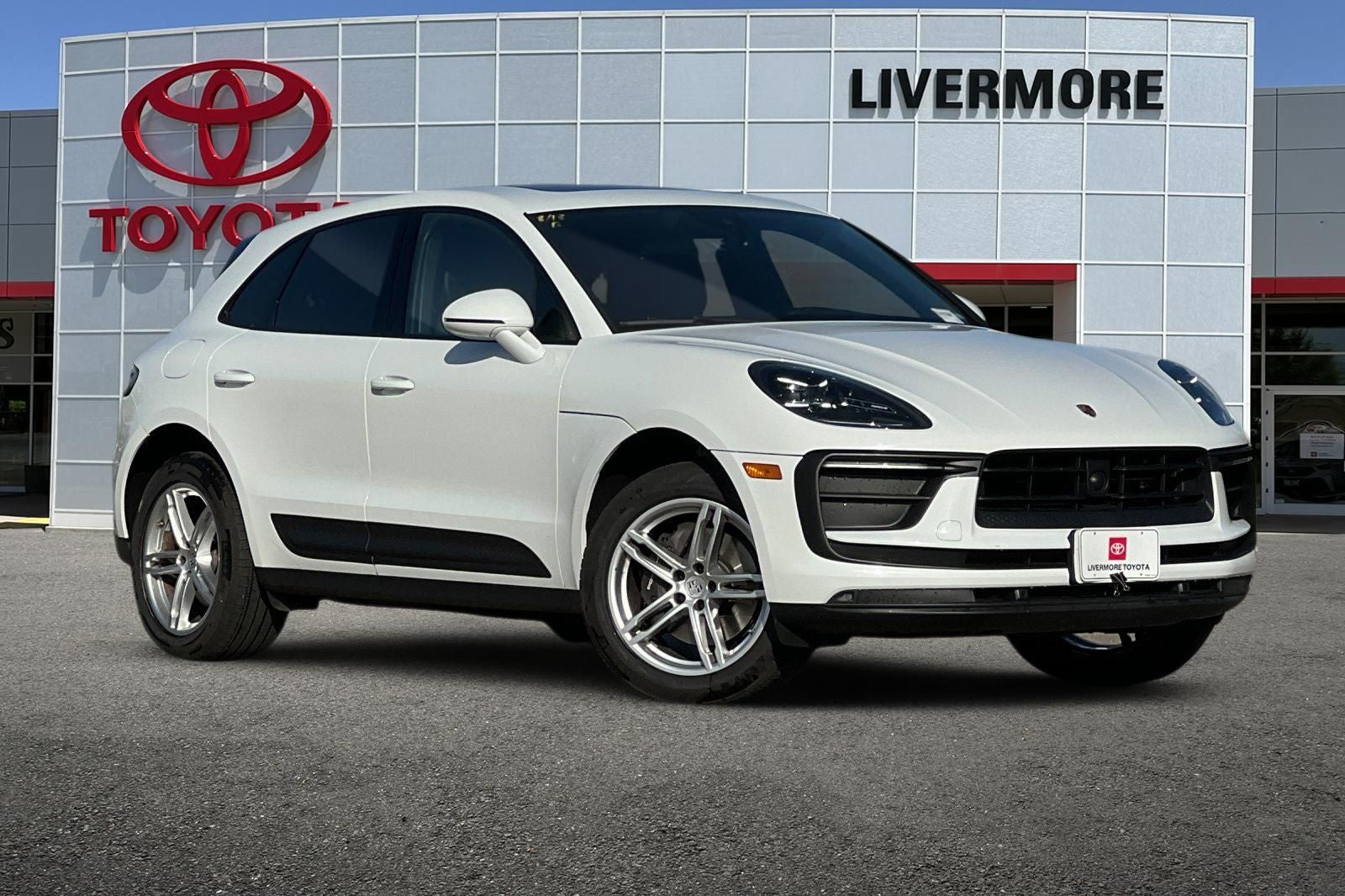 2024 Porsche Macan T