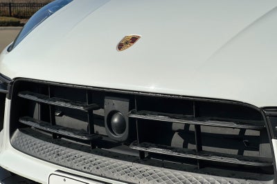 2024 Porsche Macan T