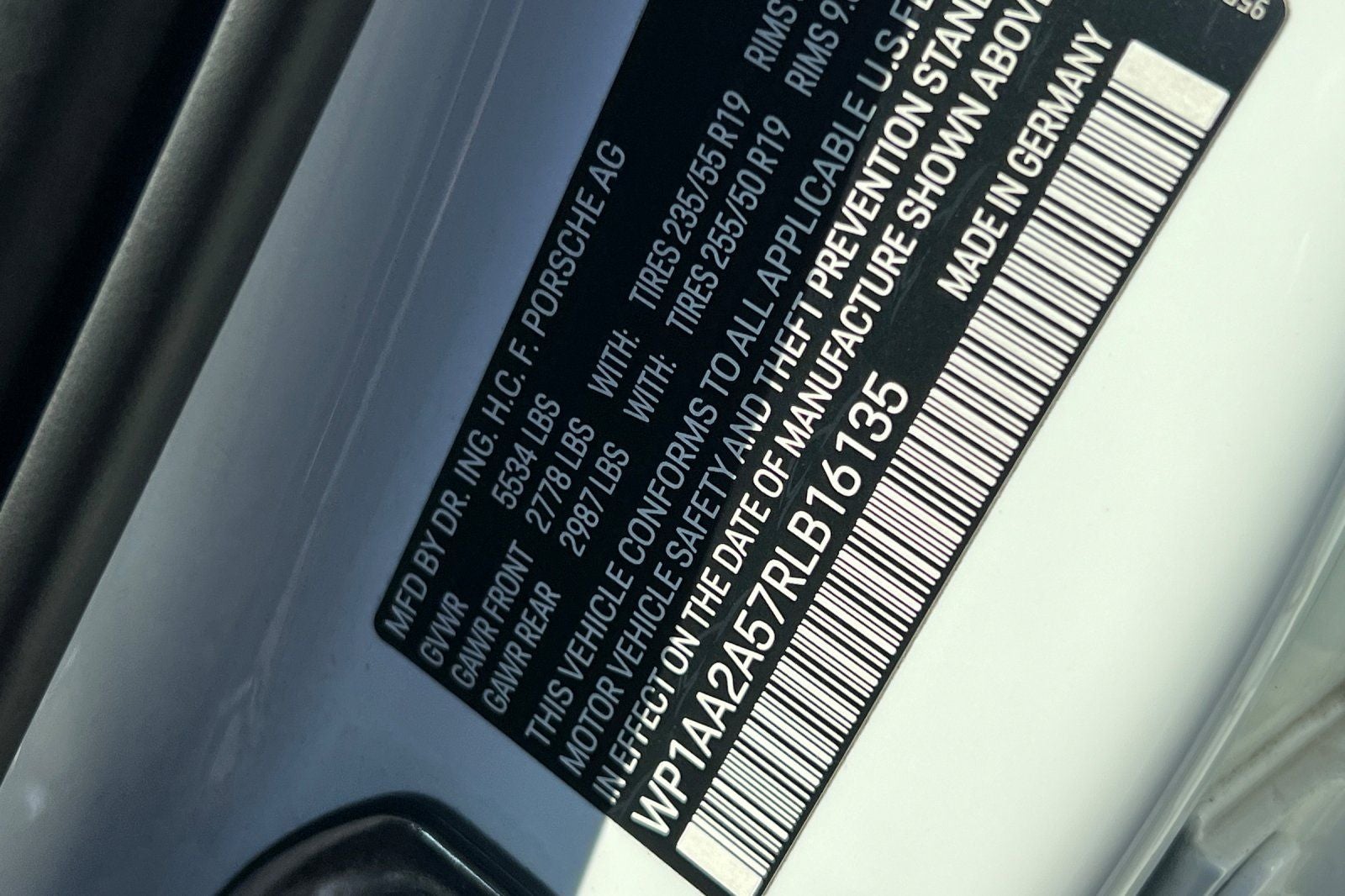 2024 Porsche Macan T